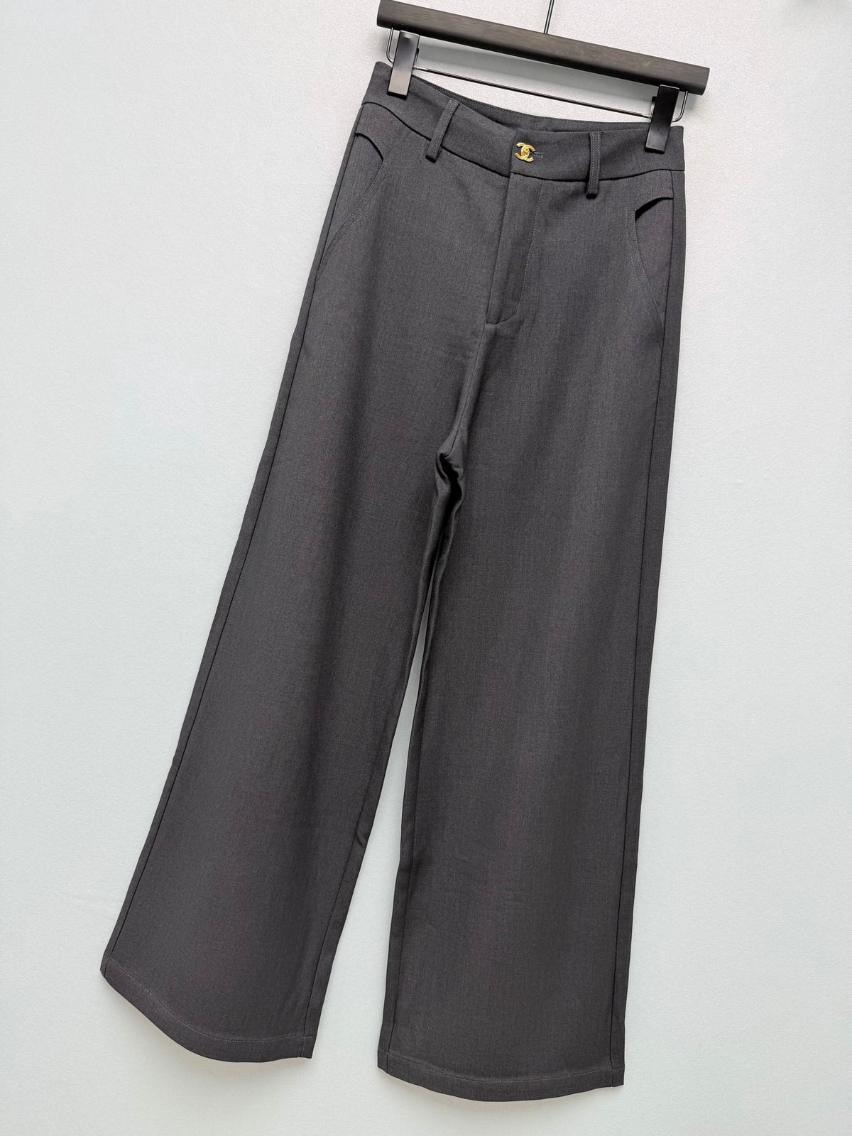 Chanel / New High-Waist Wide-Leg Pants