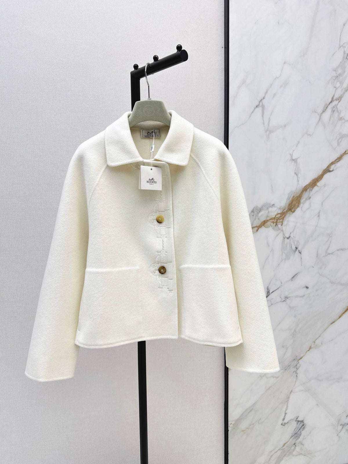 Hermès/Fall-Winter Latest Embroidered Reversible Wool Coat