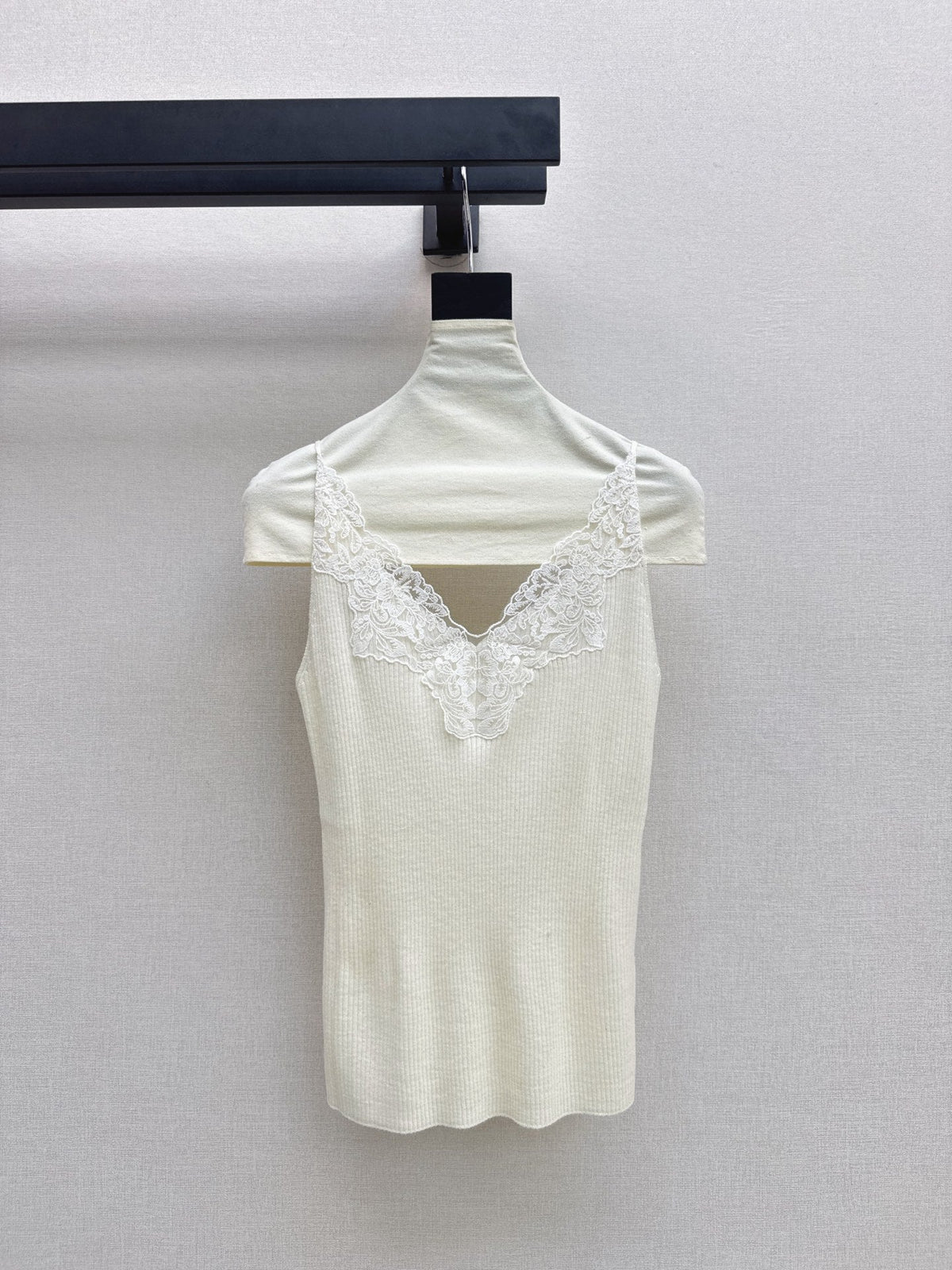 Yves Saint Laurent/Early Autumn New Pure & Cute Lace Camisole