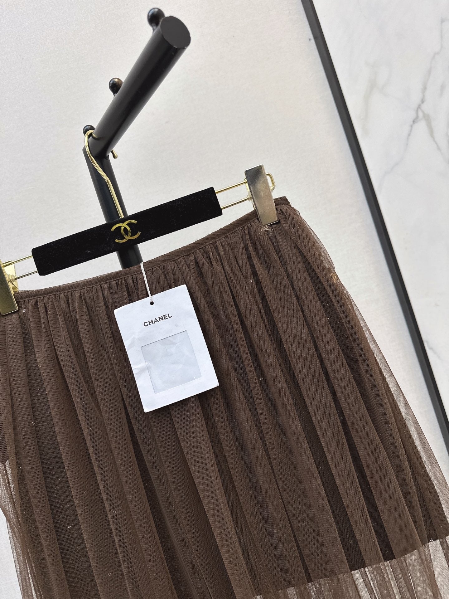 Chanel/26 Fall-Winter Latest Woven Skirt + Tulle Maxi Skirt
