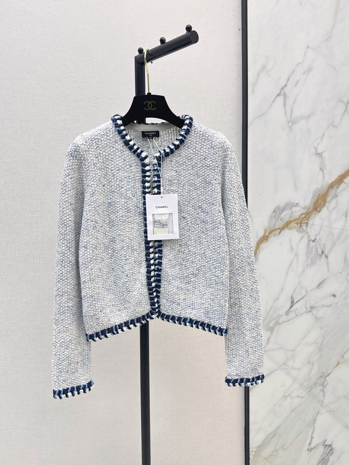 Chanel/26 Early Autumn Latest Knitted Cardigan