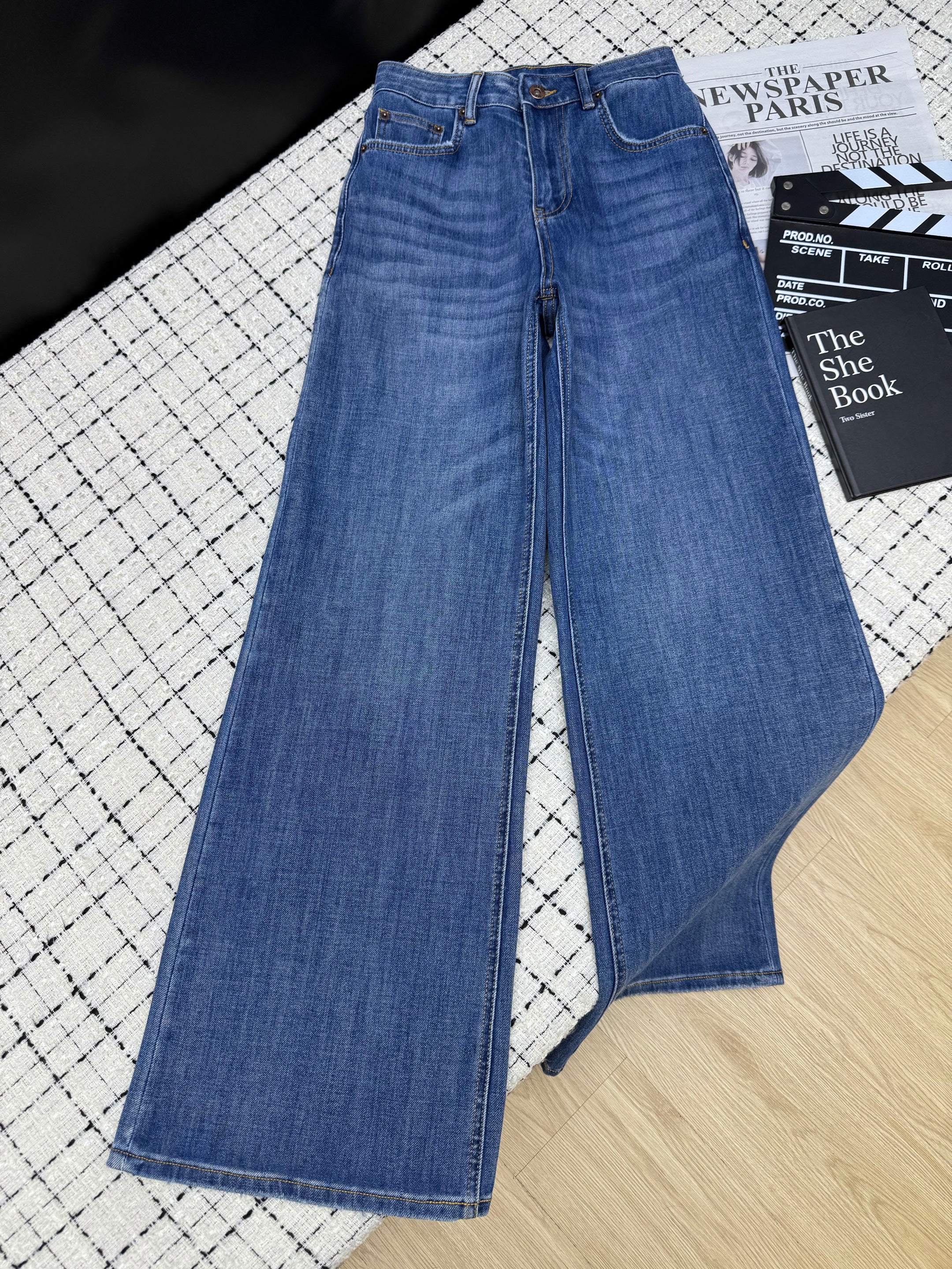 Loewe/26New Loose-Fit Straight-Leg Jeans