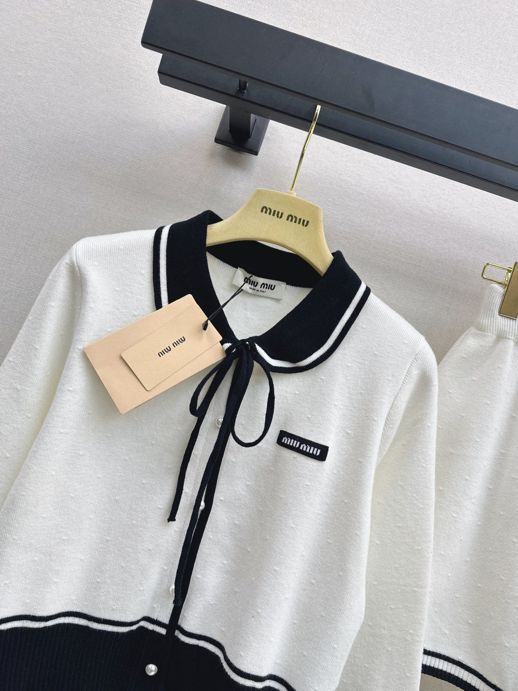 MiuMiu/26Latest Early-Autumn Outfit Set: A Youthful, Miu-Inspired Look