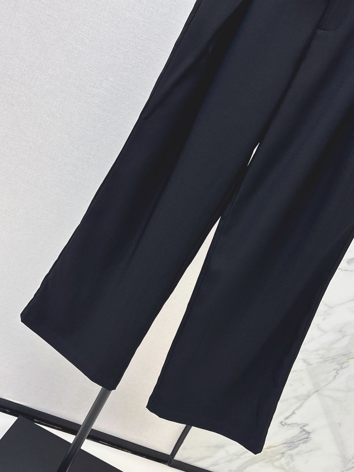 MiuMiu/26New Early Autumn High-Waisted Wide-Leg Trousers