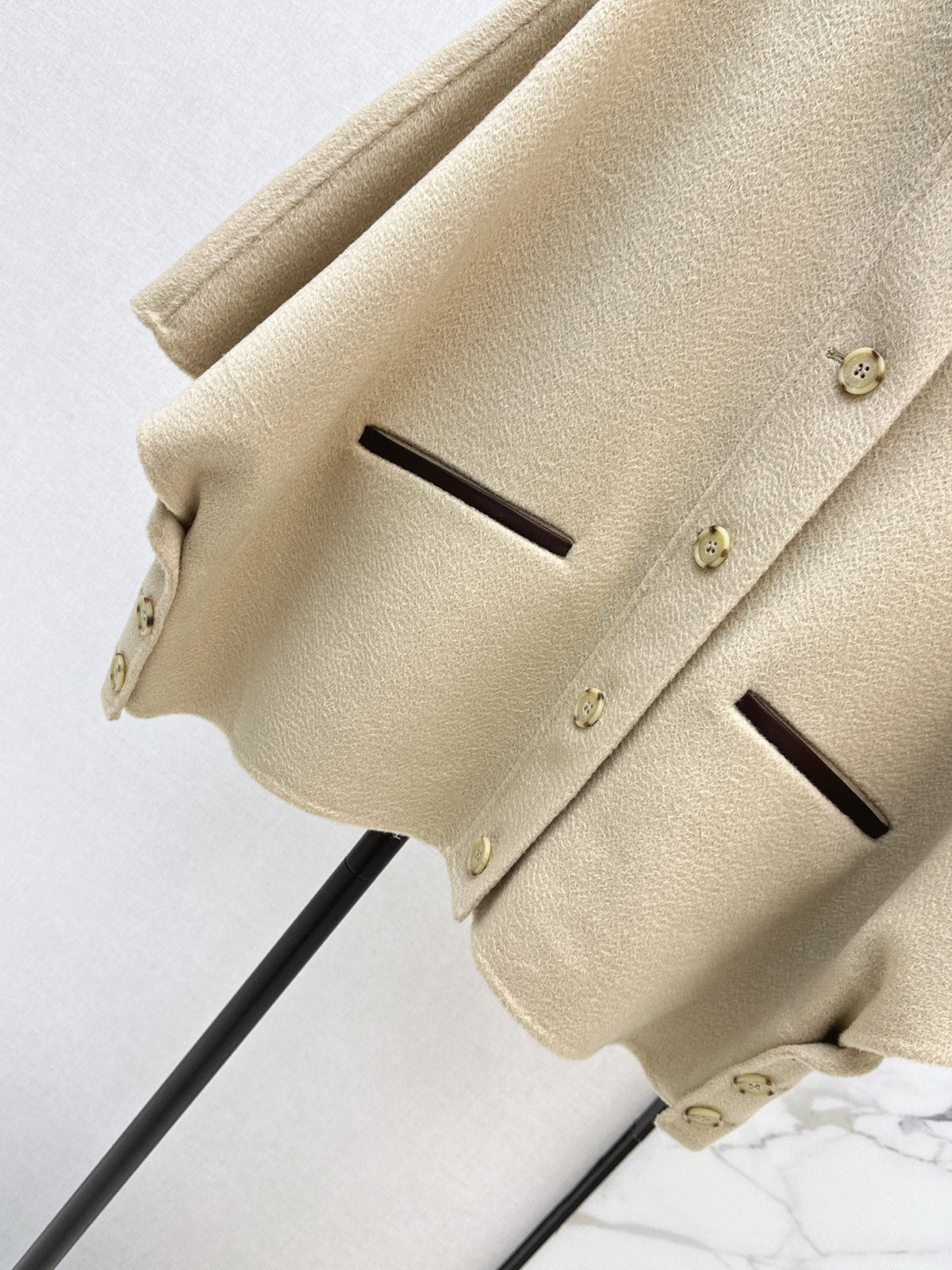 Max Mara/26Latest Autumn/Winter Petite Cape Jacket