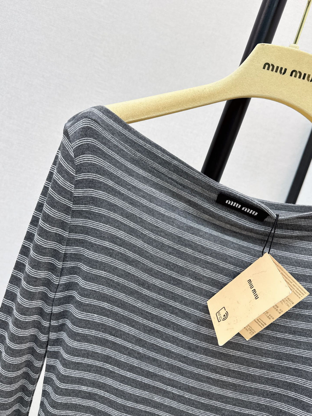 MiuMiu/26Latest Early Autumn Striped Cropped Top