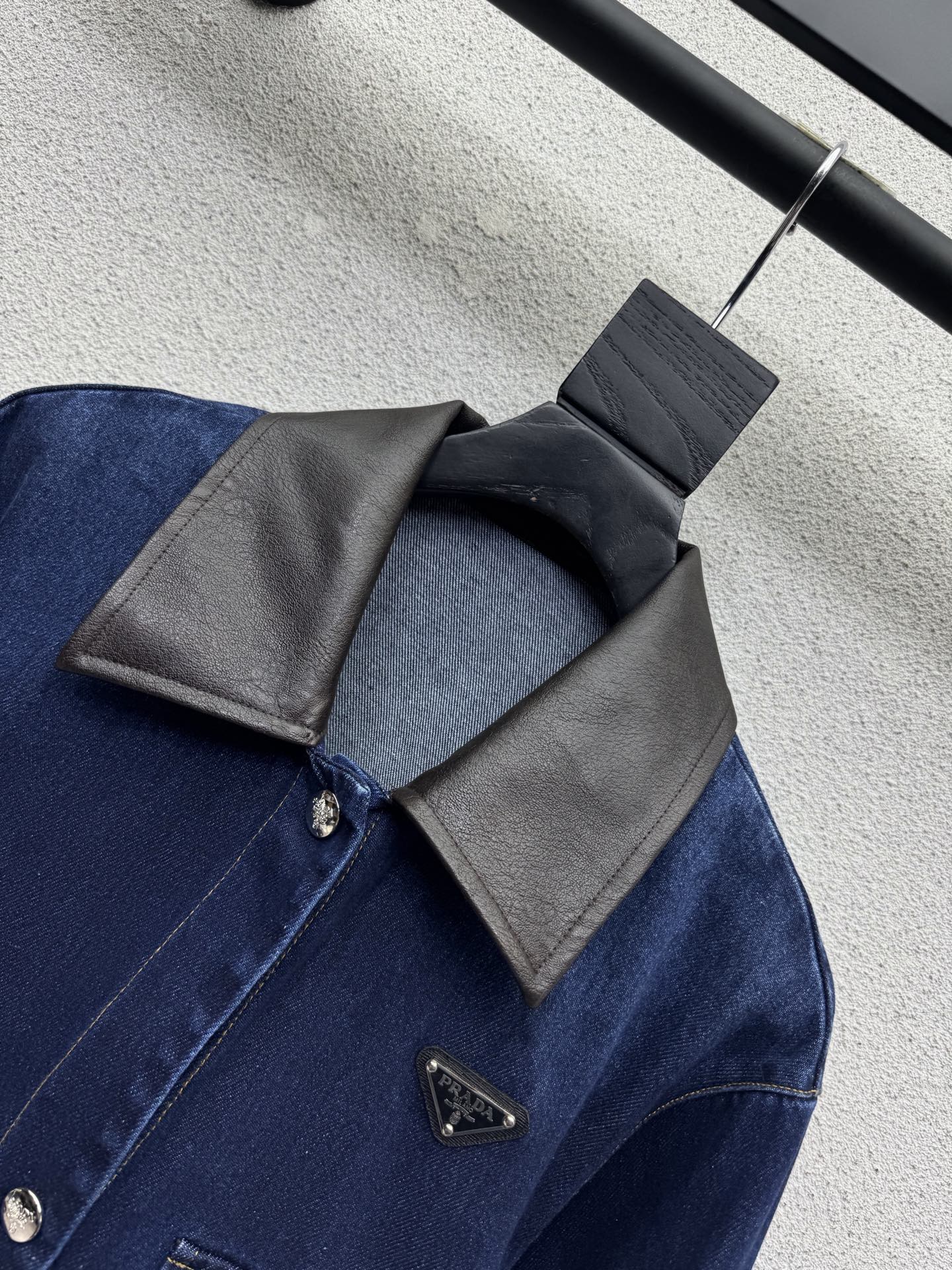 Prada/26Latest Style Leather Collar Denim Jacket