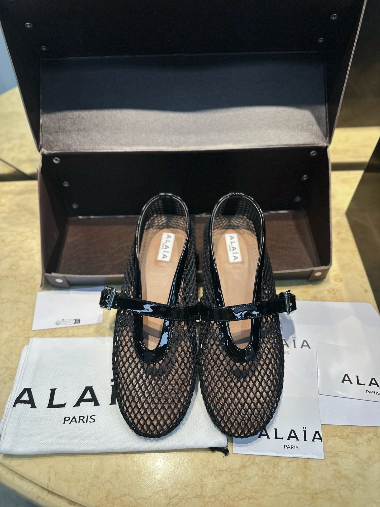 Mesh ballet shoes