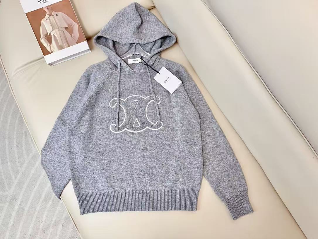Hooded wool sweater