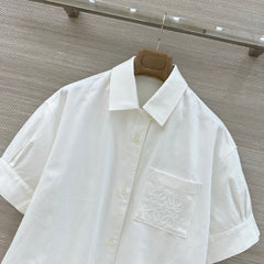 Short-sleeved white shirt