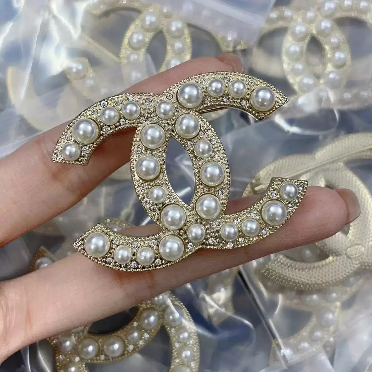26SS NEW Double C Brooch