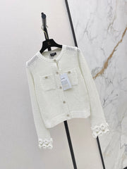 Chanel / 26 Early Autumn Latest Hollow Knit Cardigan