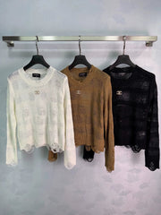 Chanel / 26 Early Autumn New Hollow Knit Sweater