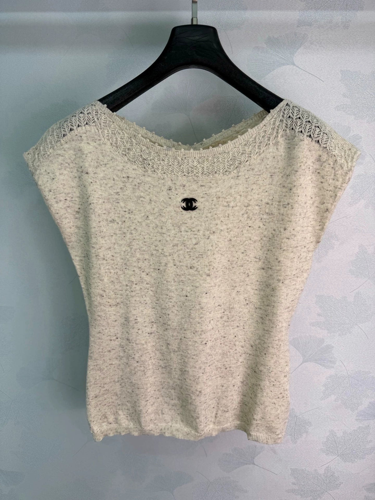 Chanel / 26 Early Autumn New Round Neck Short Sleeve Knit Top