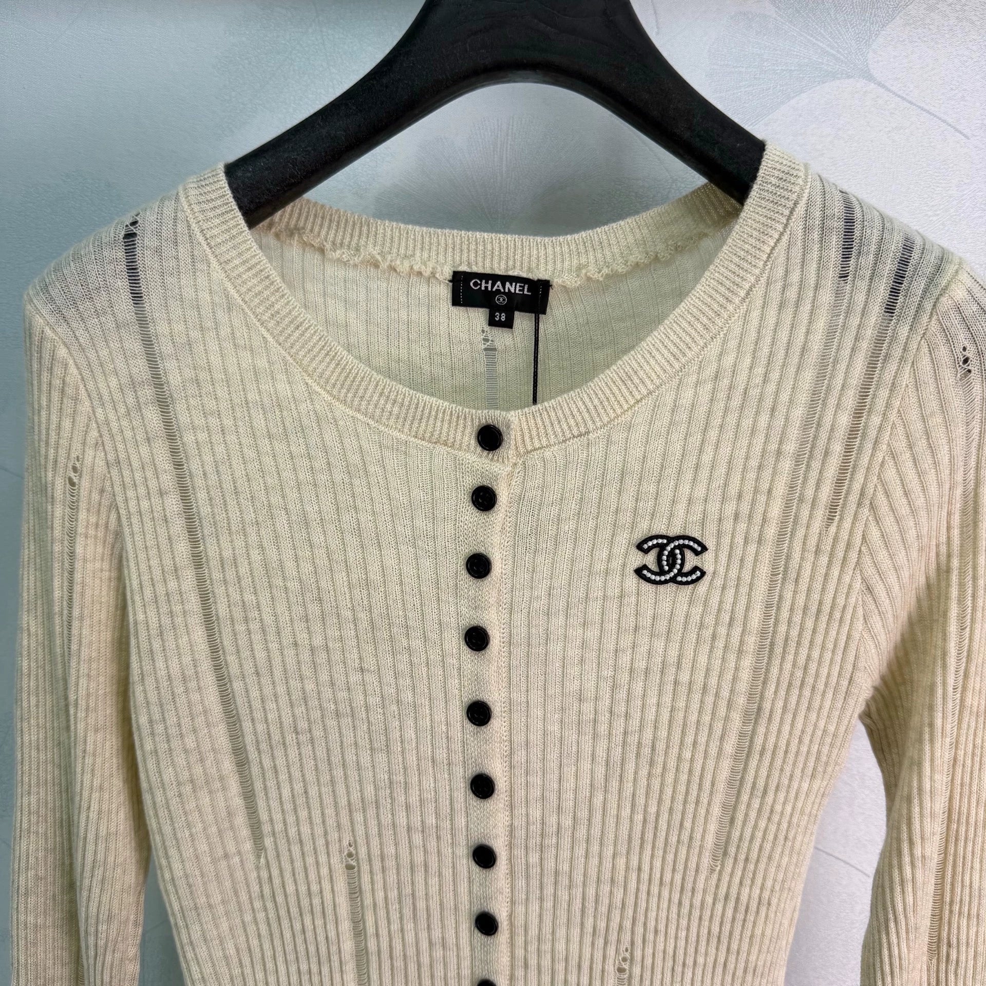 Chanel / 26 Early Autumn New Knit Sweater