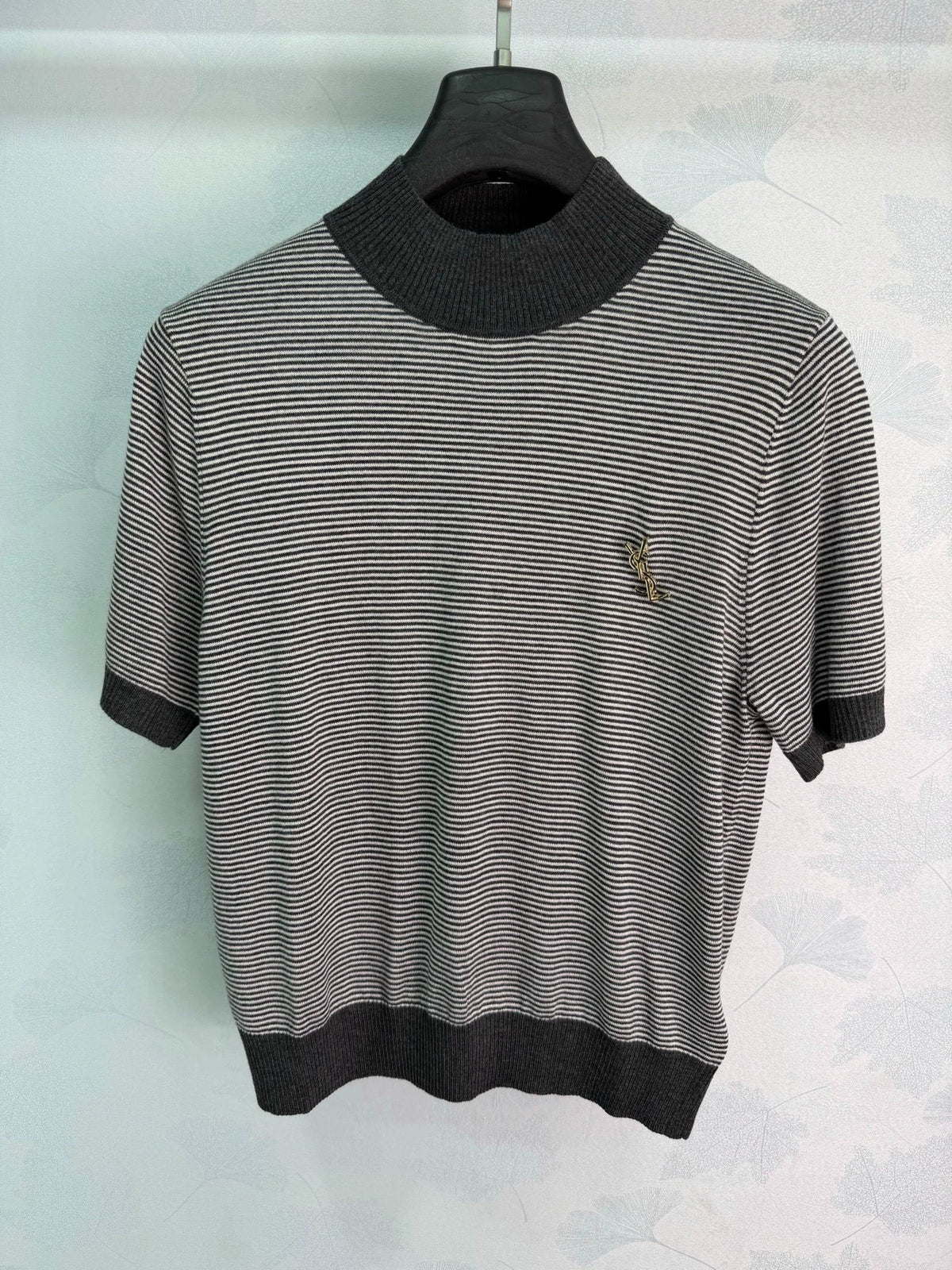 Yves Saint Laurent/26 Early Autumn New Knit Top