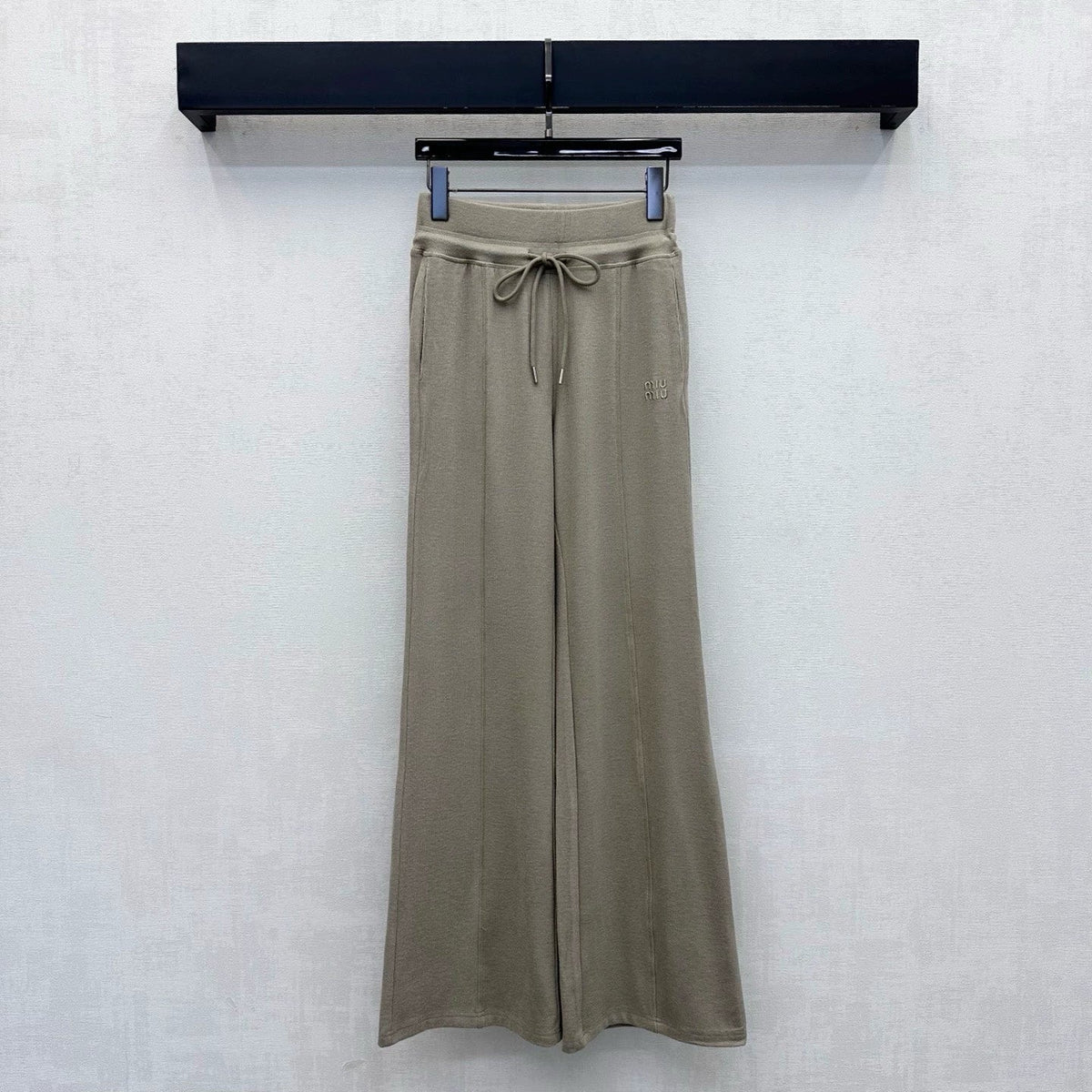 MiuMiu/26 New Embroidered Pants