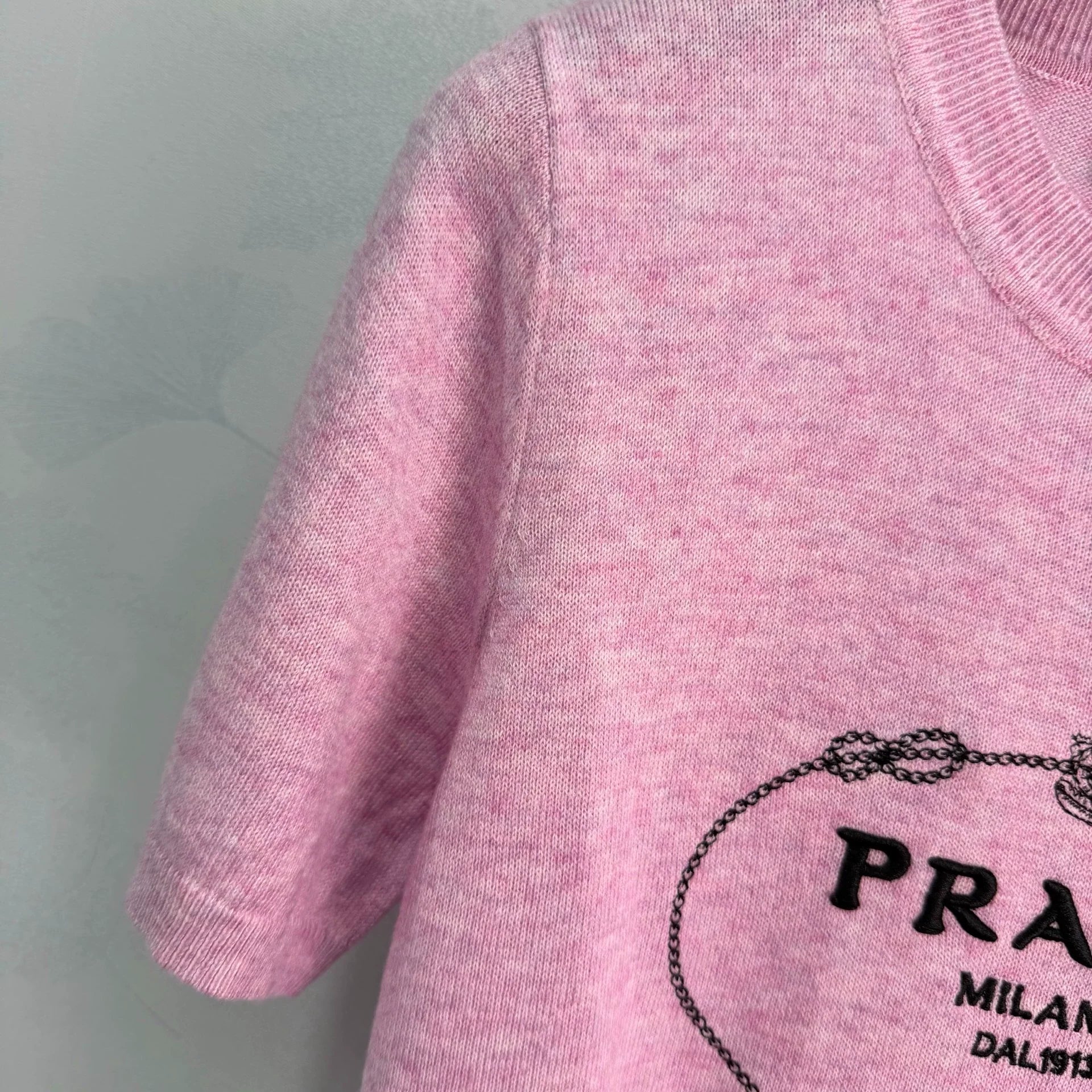 Prada/26 Early Autumn New Logo Knit Short Sleeve