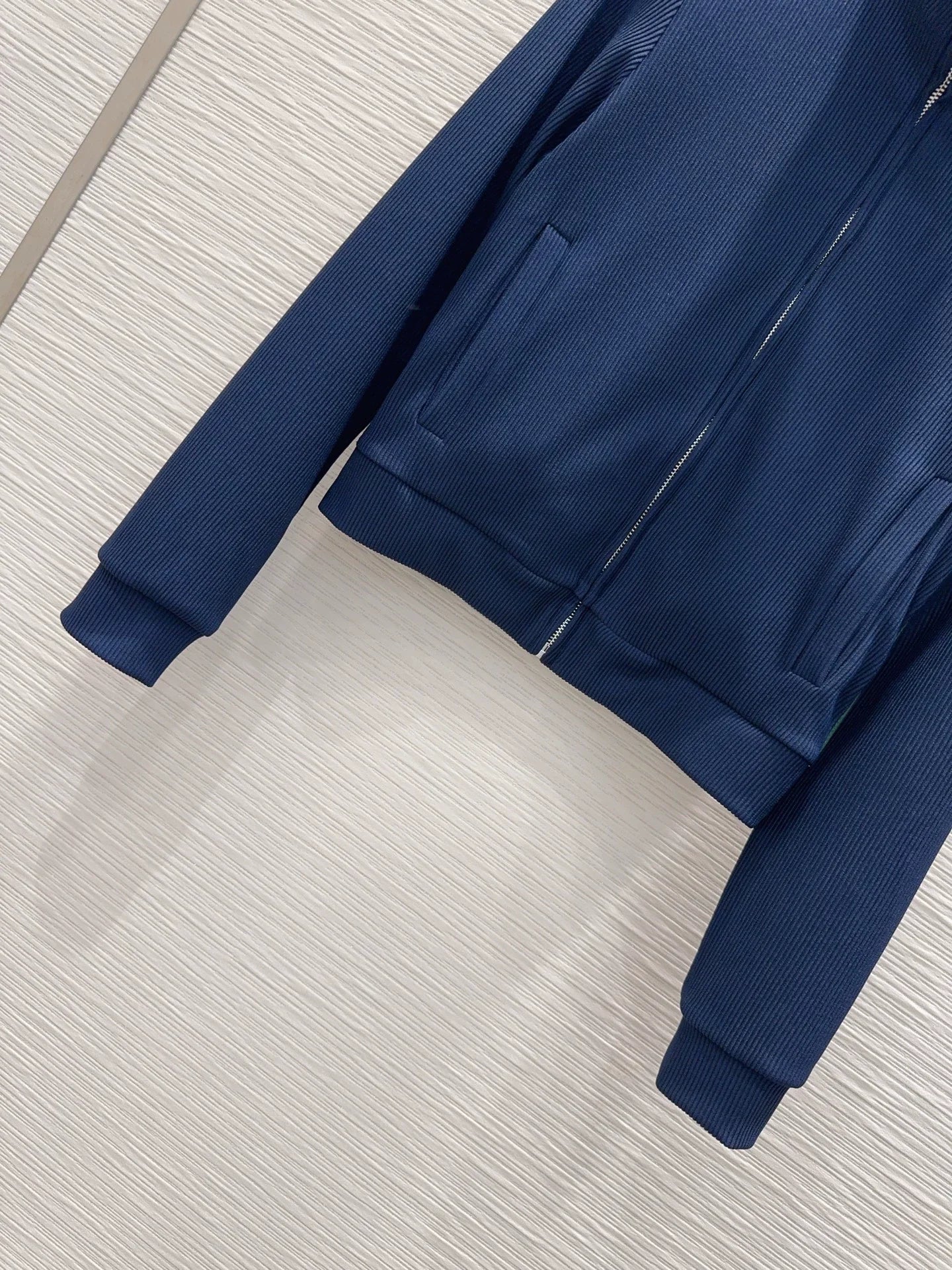 Gucci / 26 New Casual Outfit
