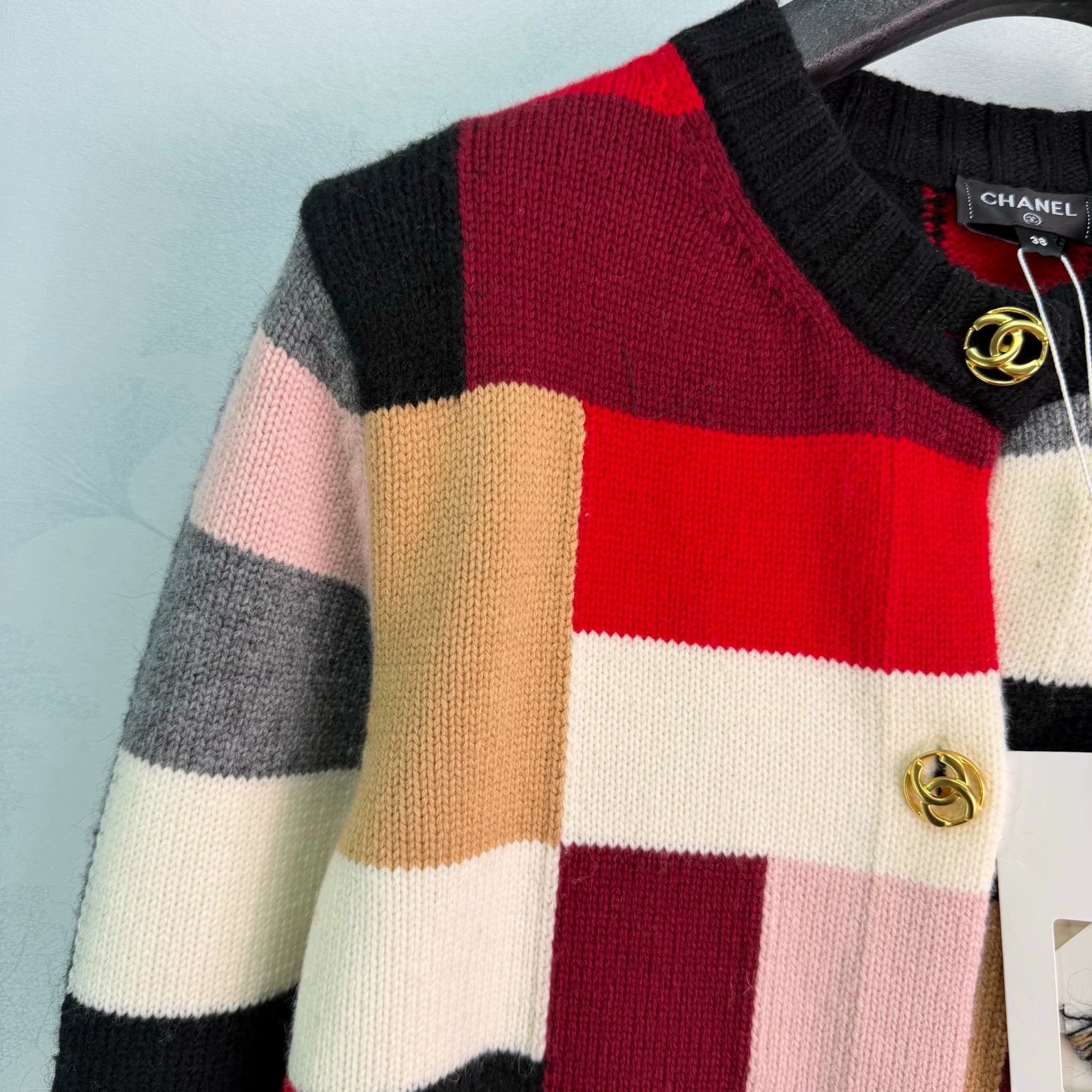 Chanel / 26 Early Autumn New Cardigan