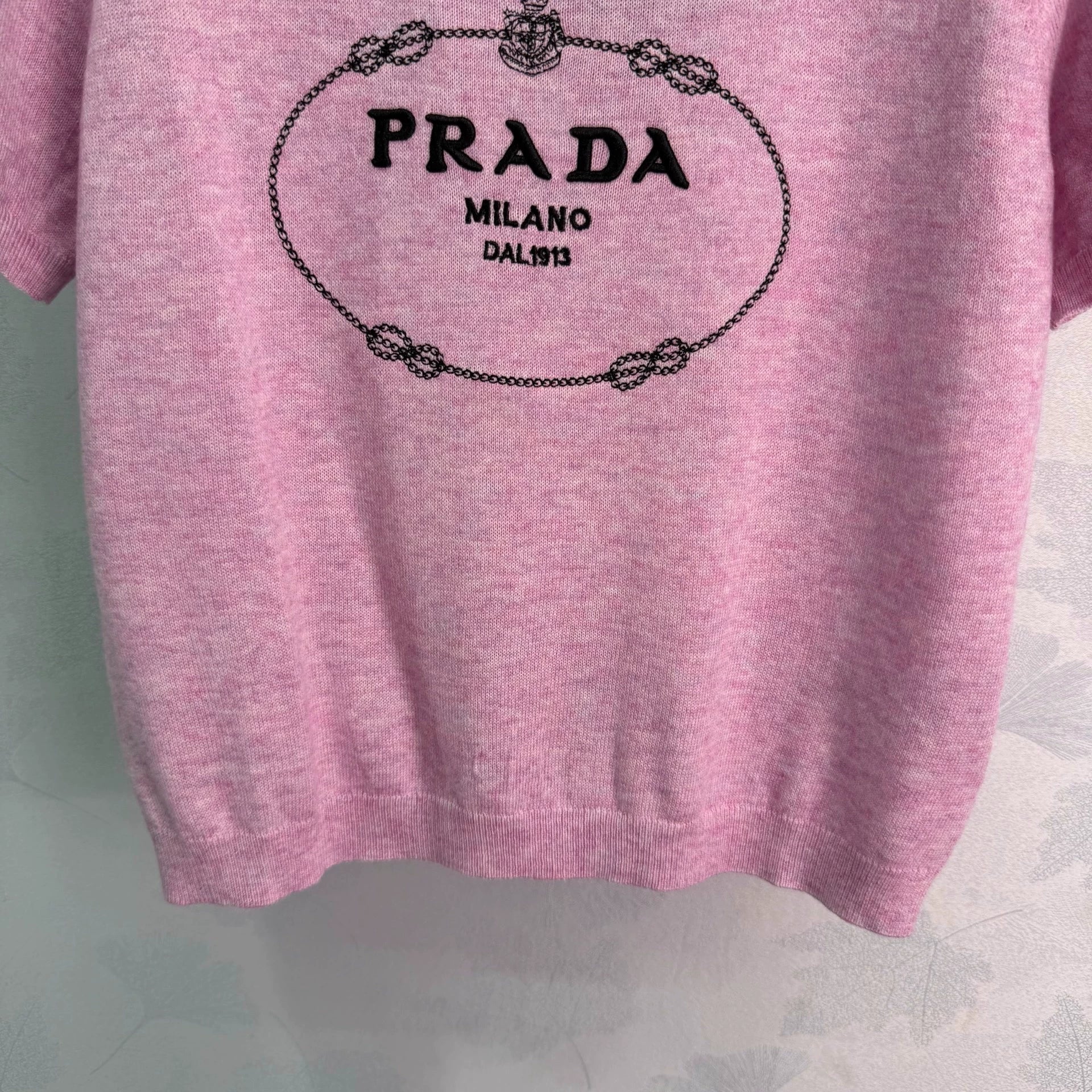 Prada/26 Early Autumn New Logo Knit Short Sleeve