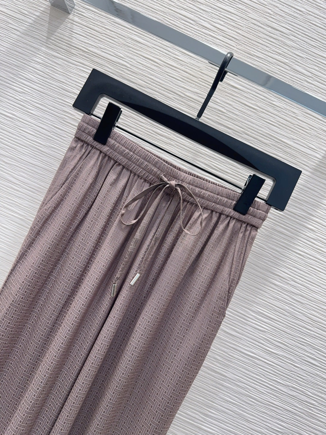 26New Long Pants