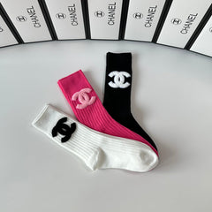 CHANEL 26S CREW SOCKS 373803 (1 BOX)