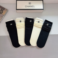 CHANEL 26S CREW SOCKS 400413 (1 BOX)