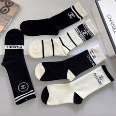 CHANEL 26S CREW SOCKS 408685 (1 BOX)