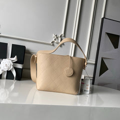CHANEL 26S BUCKET SHOULDER BAG 27 IN BEIGE LAMBSKIN GOLD HARDWARE