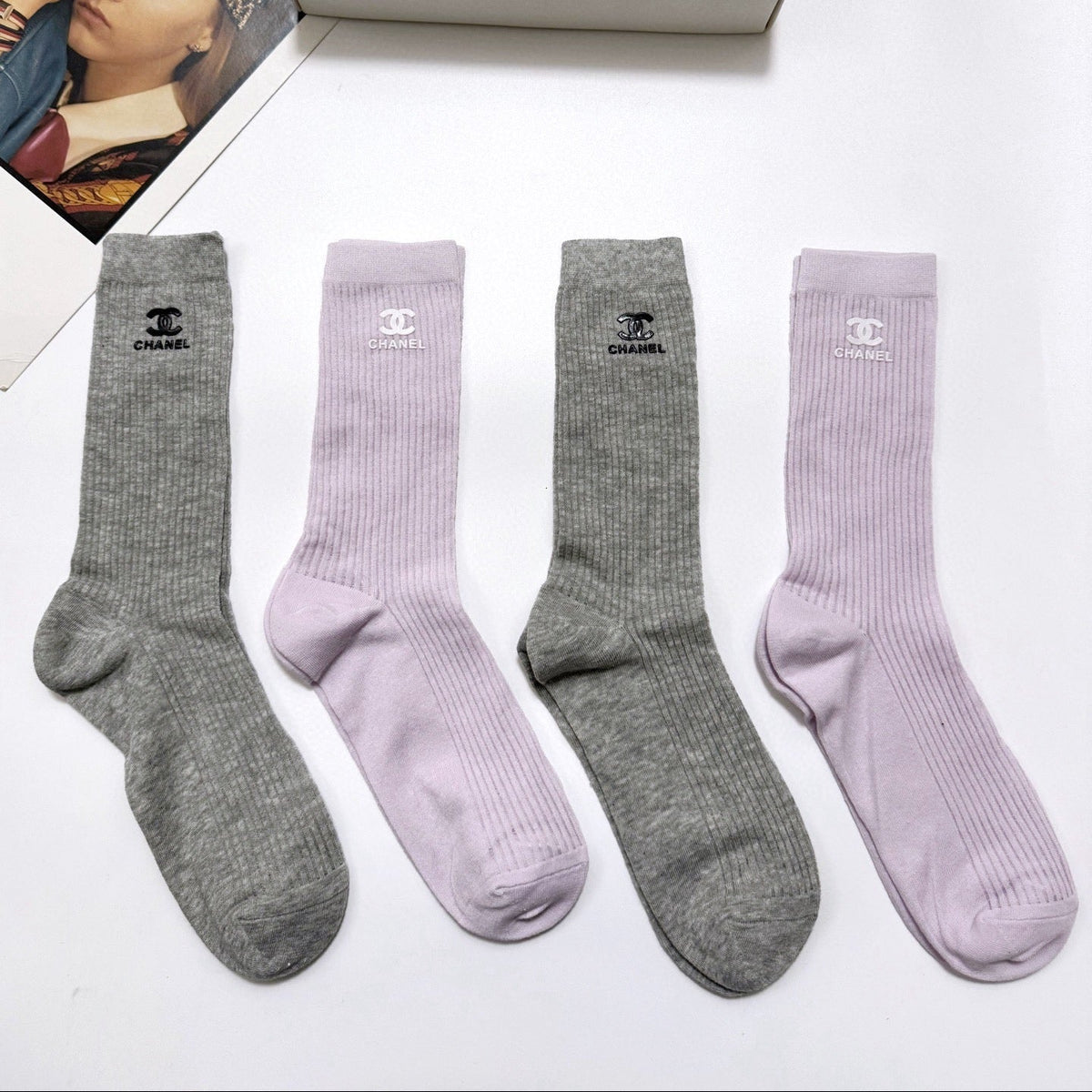CHANEL 26S CREW SOCKS 395190 (1 BOX)