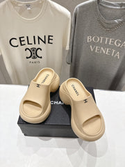 chanel/26SS NEW popular one-line thick-soled wedge-heeled slippers