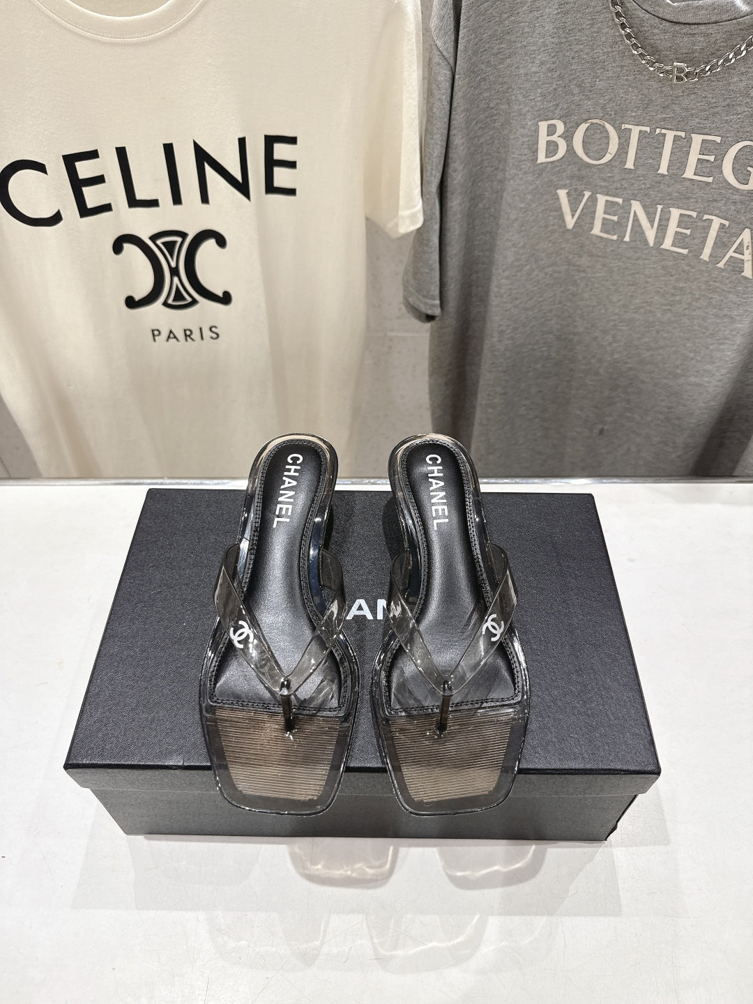 chanel/26SS NEW Transparent flip-flops beach slippers