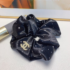 chanel/26SS NEW Gypsophila pearl logo rubber band hair tie