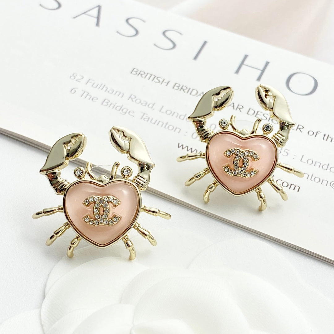 26SS NEW Crab Double C Earrings 🦀