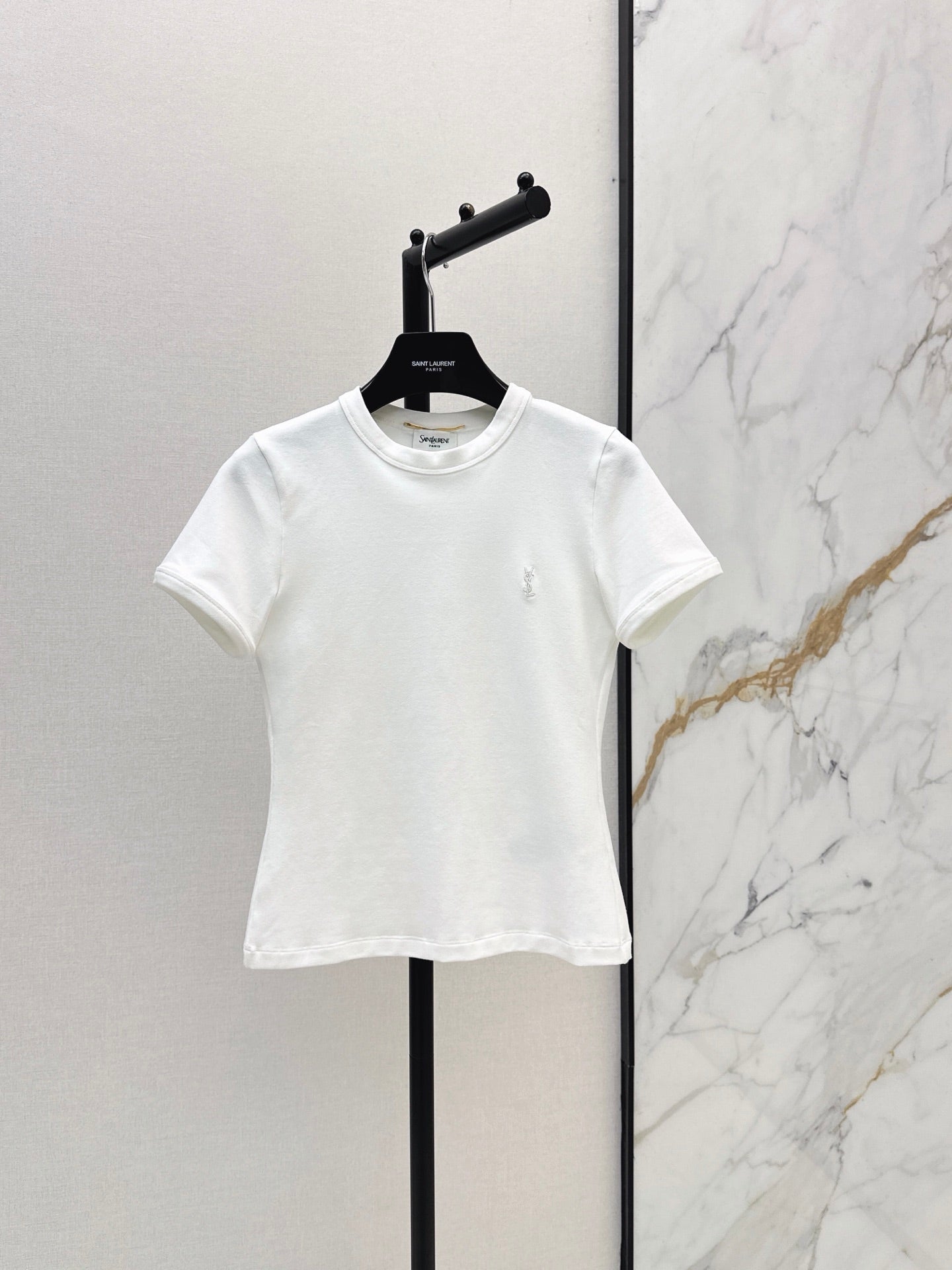 26SS NEW Versatile Small Logo Embroidered T-Shirt 🩶
