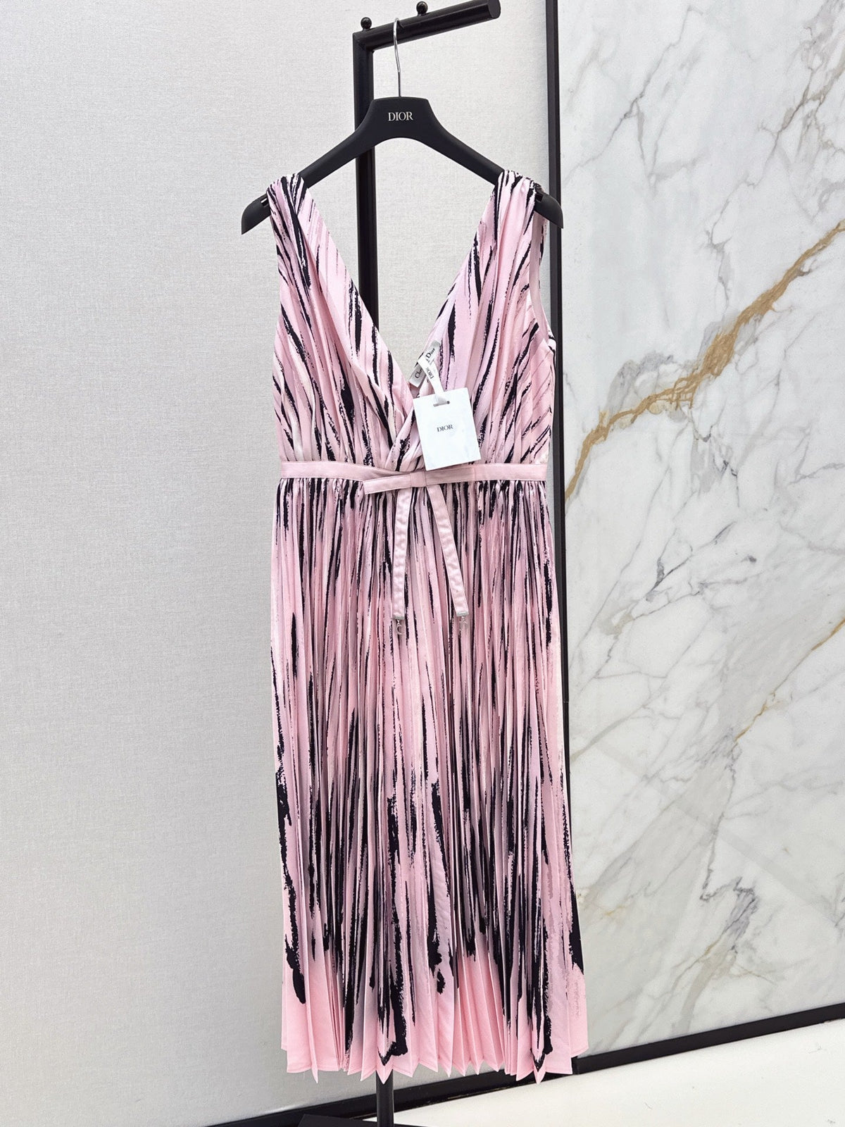 26FW New Resort Collection Sleeveless Maxi Dress 💕