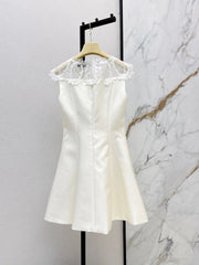 26FW New Sleeveless Dress with Lace-Panel Detail 🤍