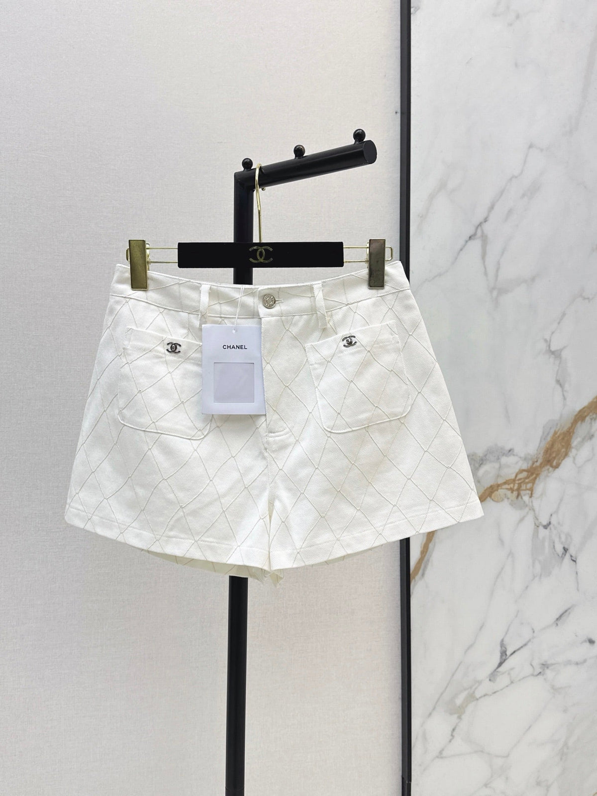 26FW New Quilted-Stitch Denim Shorts 🩵