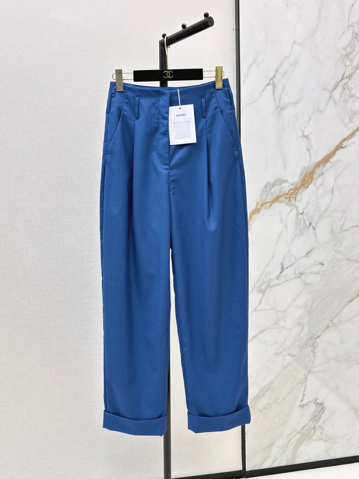 26FW New Klein Blue High-Waisted Cropped Trousers with Cuffed Hems 🩵