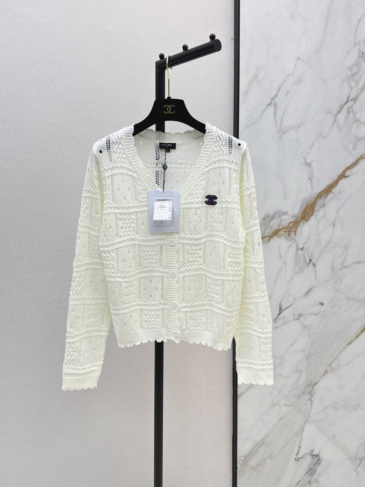 26FW New Textured Jacquard V-Neck Knit Cardigan 🤍