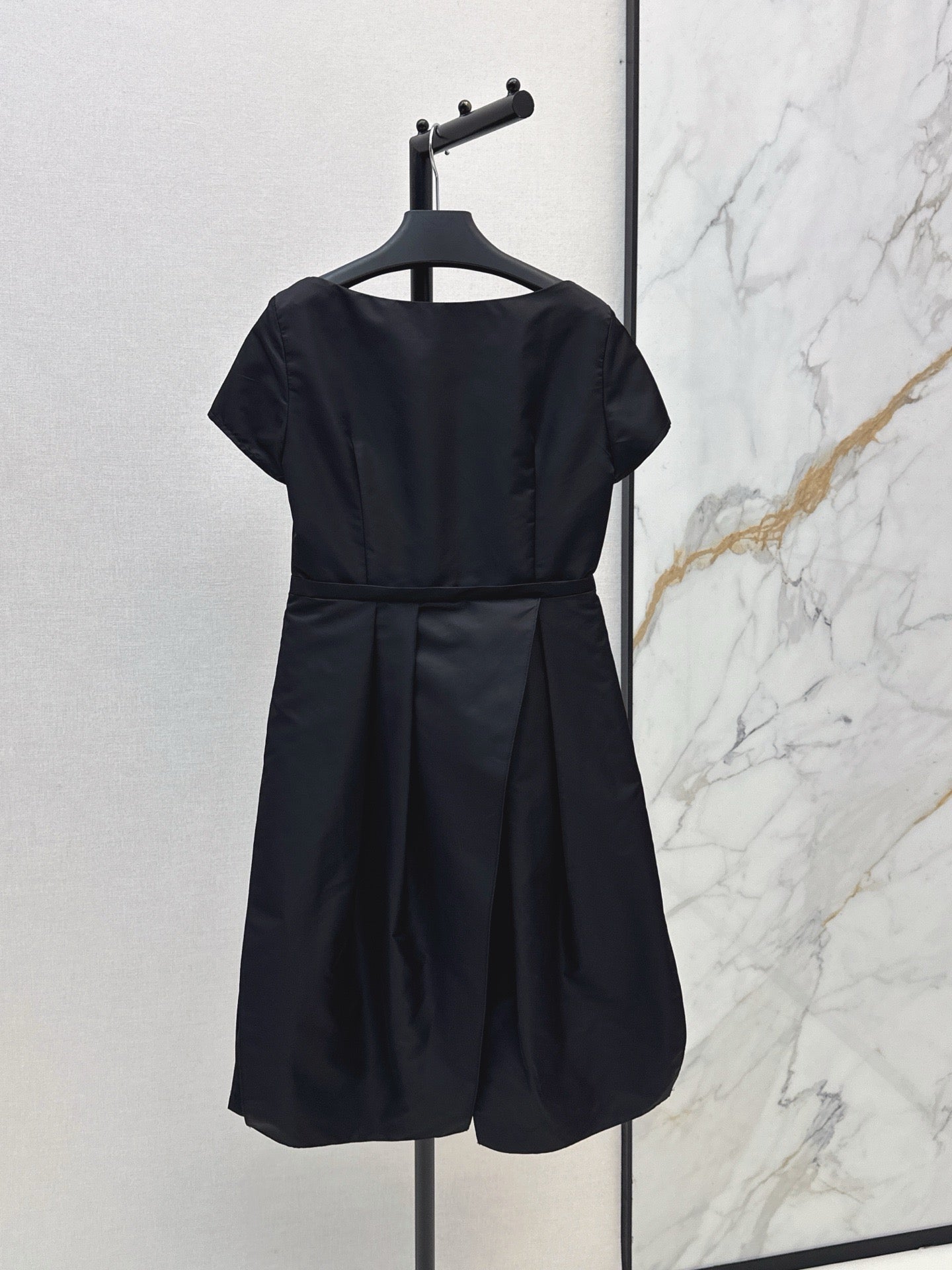 26FW New Nylon Bow-Waist Dress 🖤