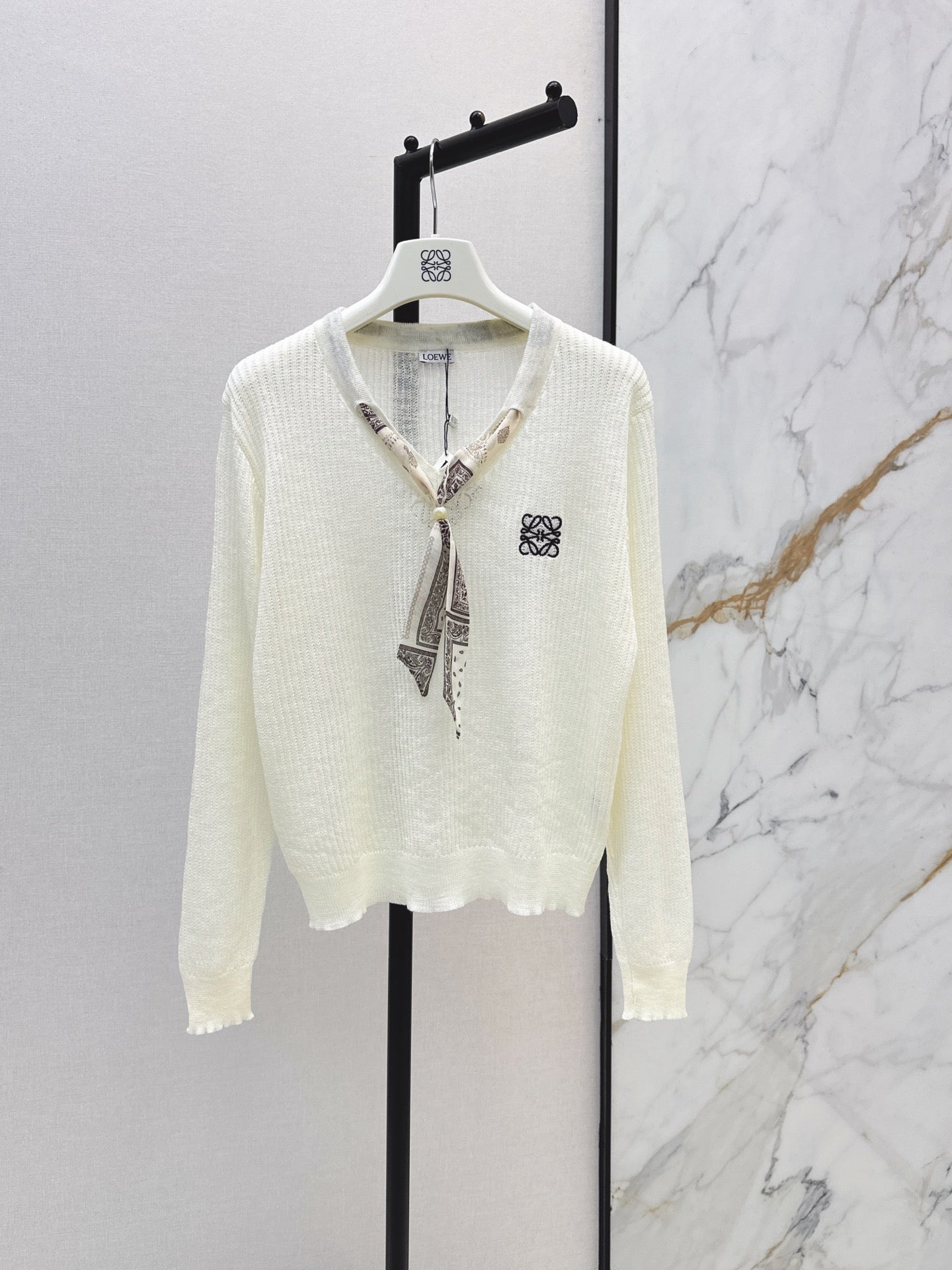 26FW New Long-Sleeved Knit Top with Scarf-Tie Detail 🤍