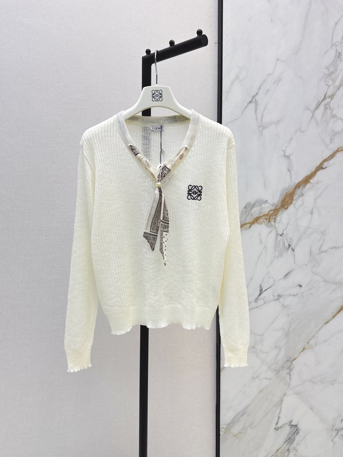 26FW New Long-Sleeved Knit Top with Scarf-Tie Detail 🤍