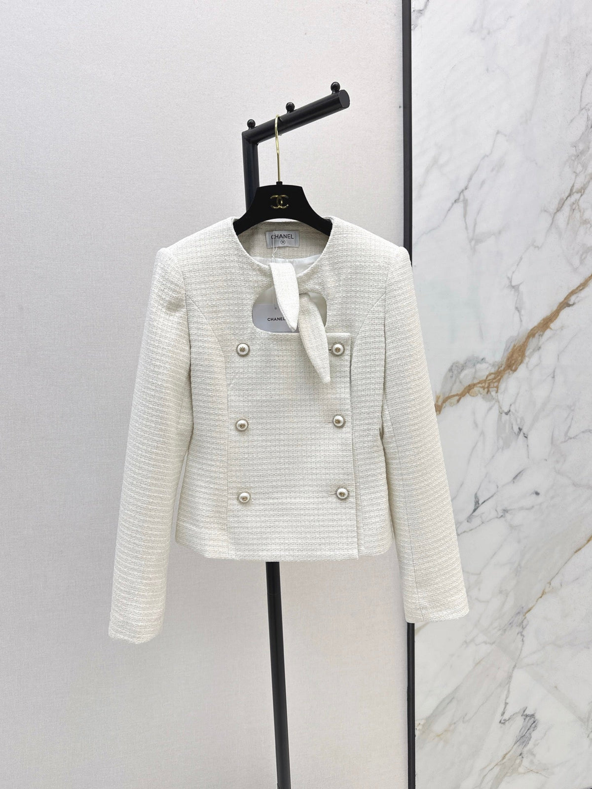 26FW New Knitted Jacket with Rabbit Ear Tie Detail 🤍