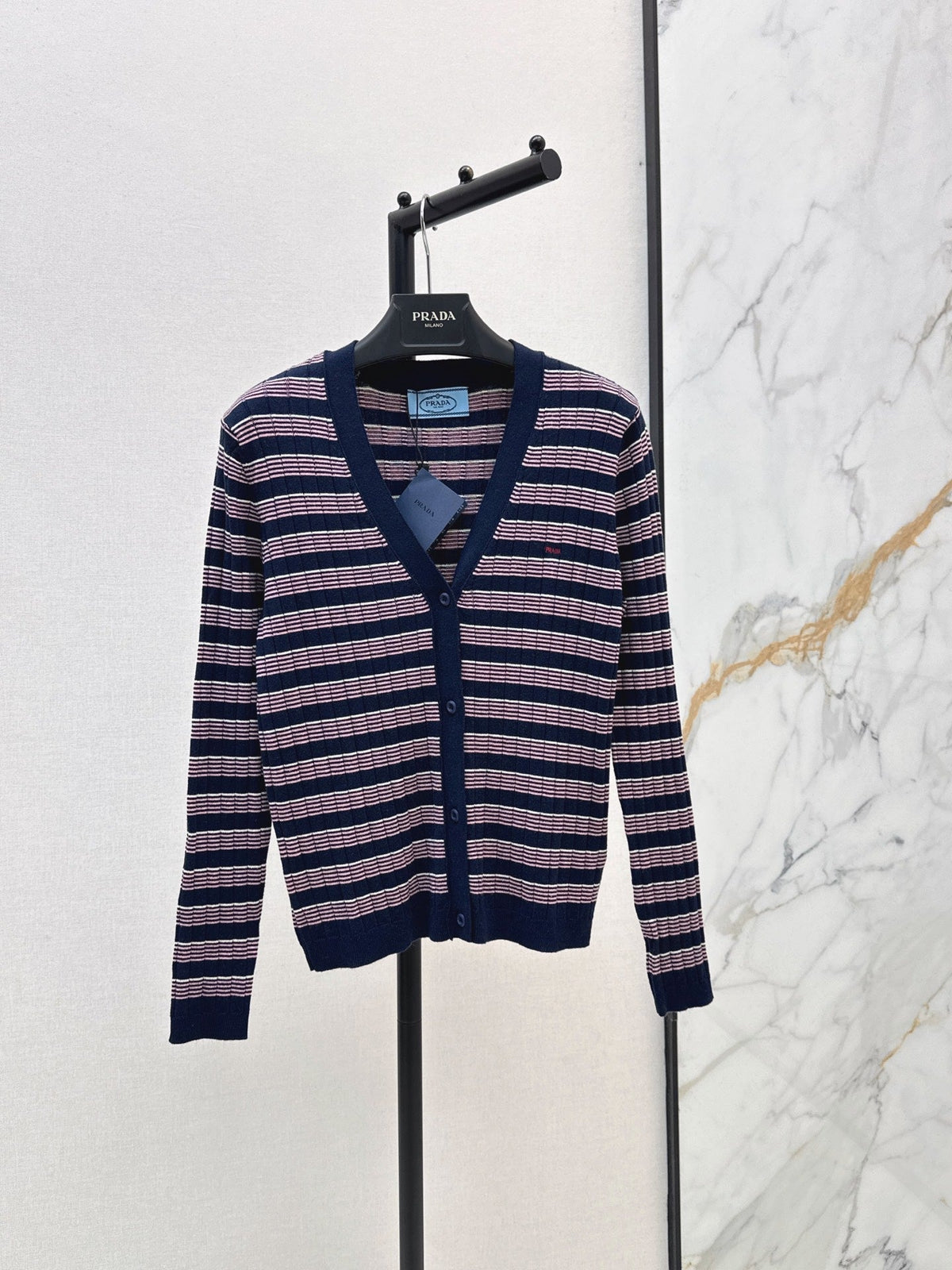 26FW New V-Neck Striped Knit Cardigan 🖤