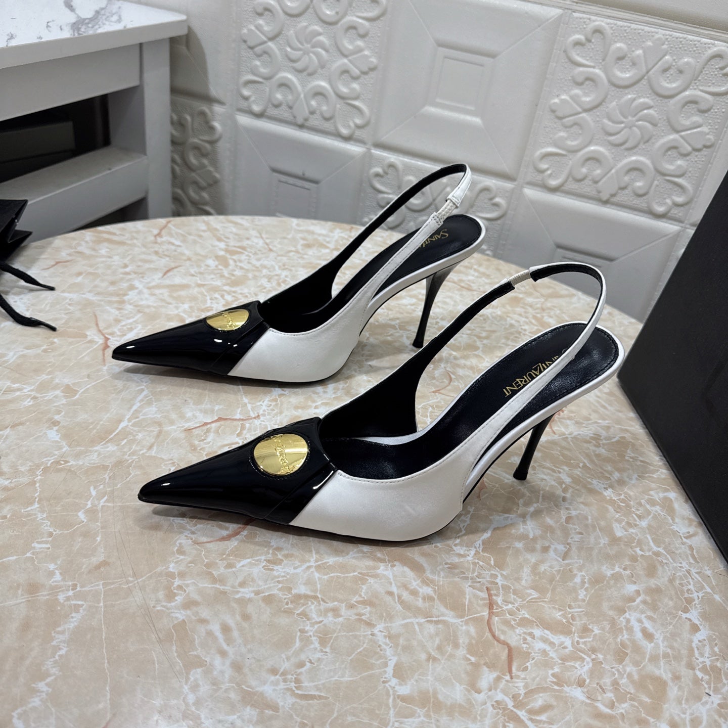 26FW New YSL Logo High Heels 👠(height: 10.5cm)