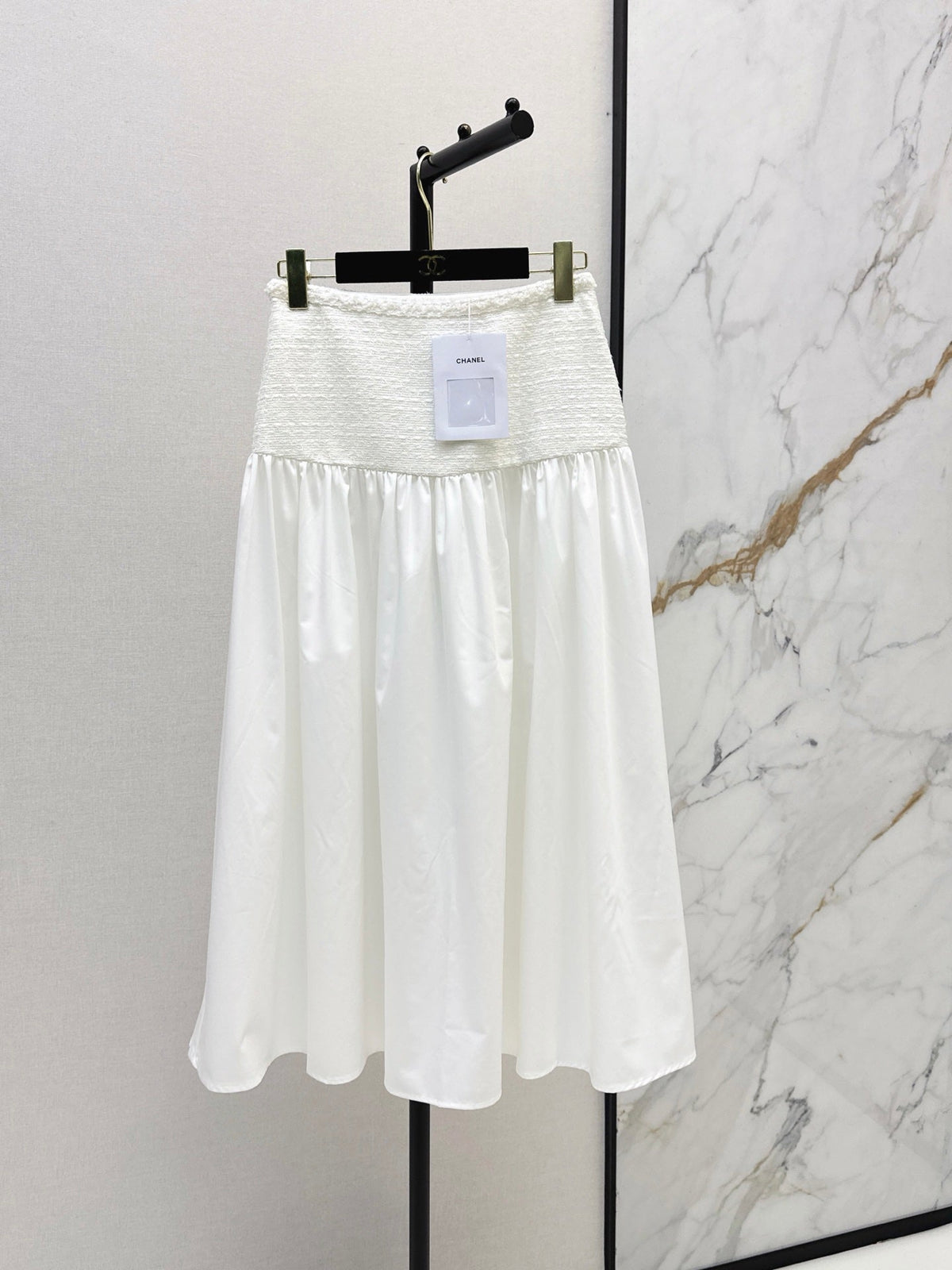 26FW New Knitted & Paneled Midi Skirt 🤍