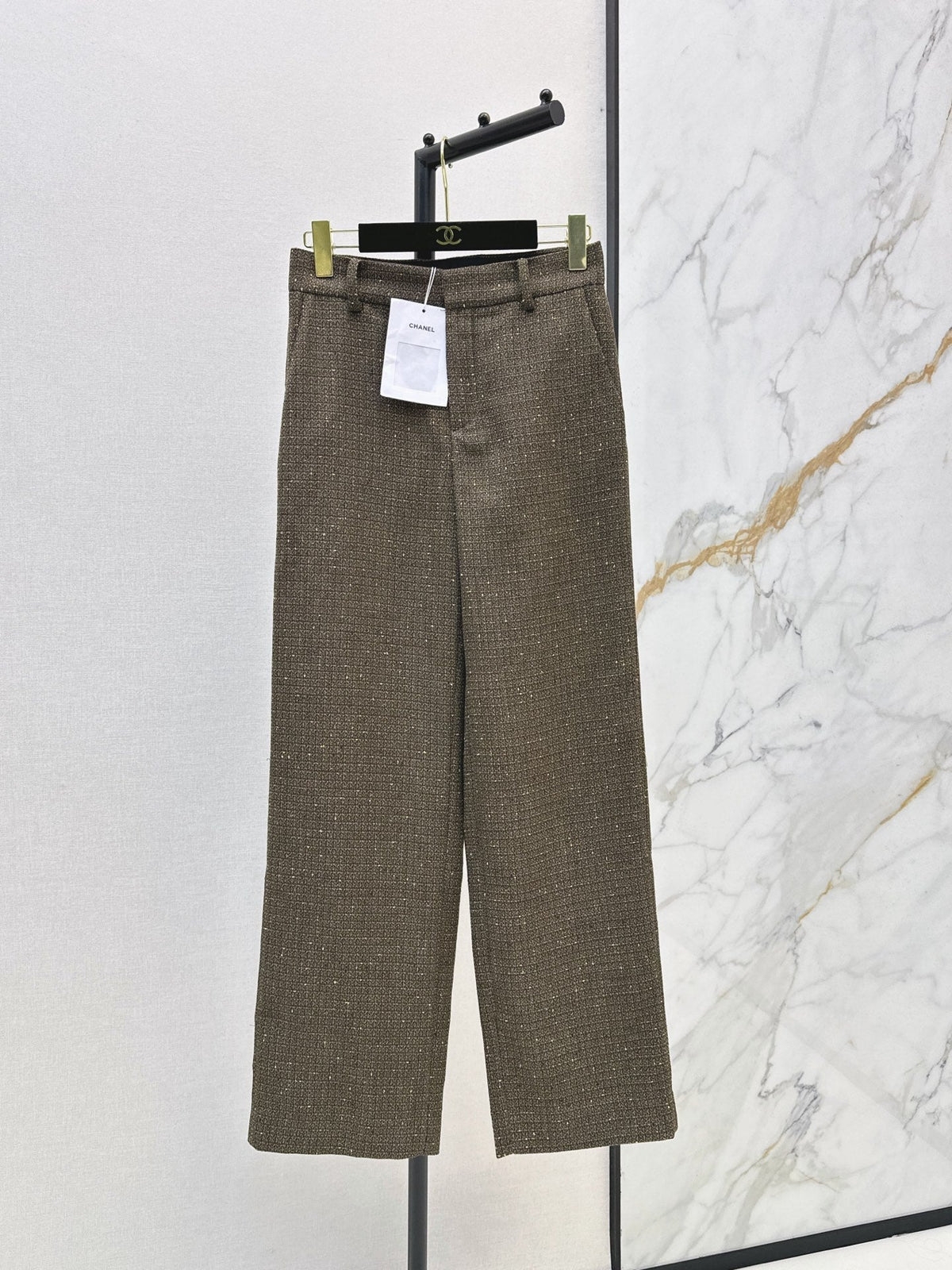 26FW New Runway Style: Vintage-Inspired Woven Wool Trousers 🤎