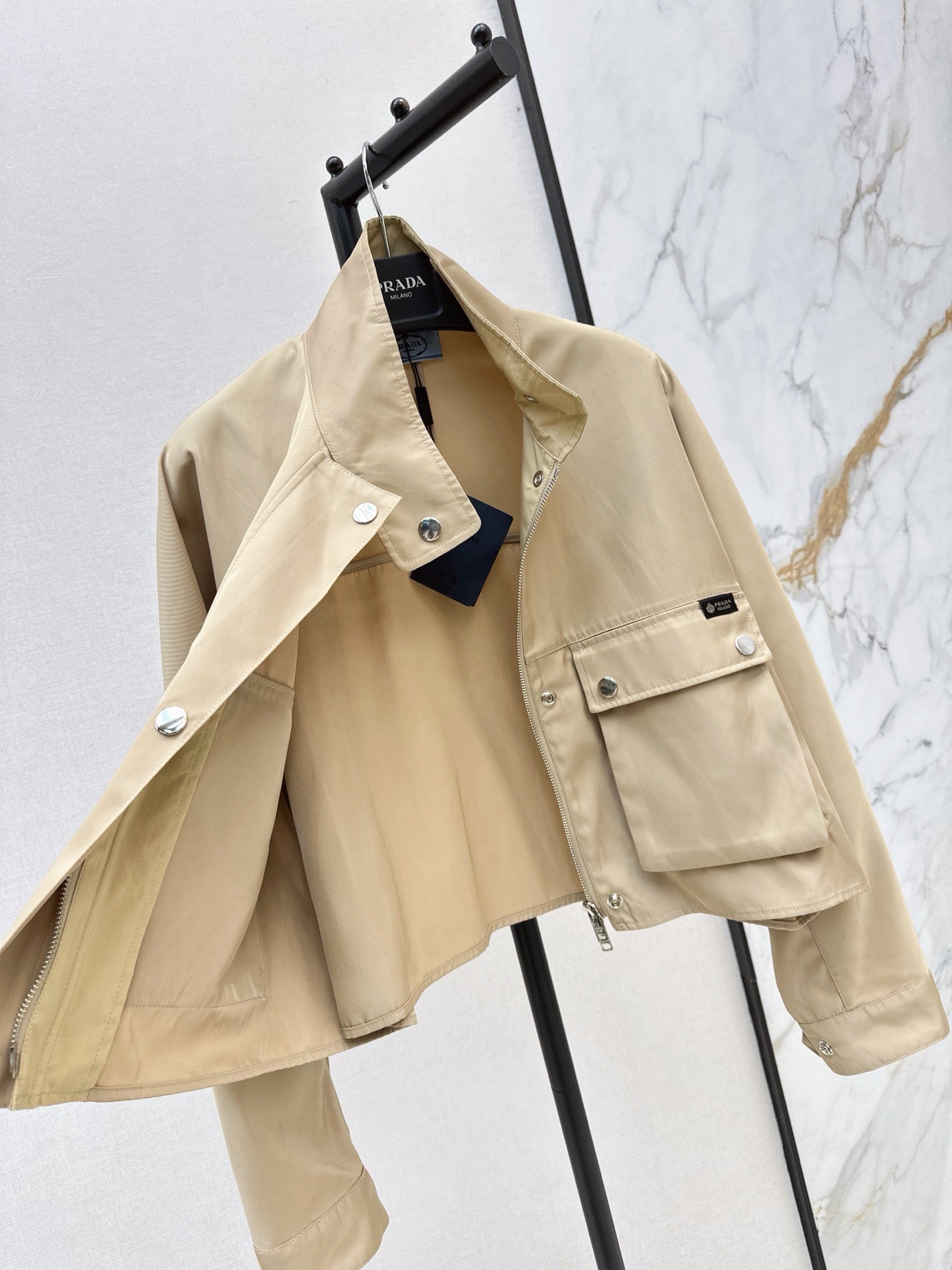 26FW New Nylon Cropped Jacket with Stand Collar 🤎